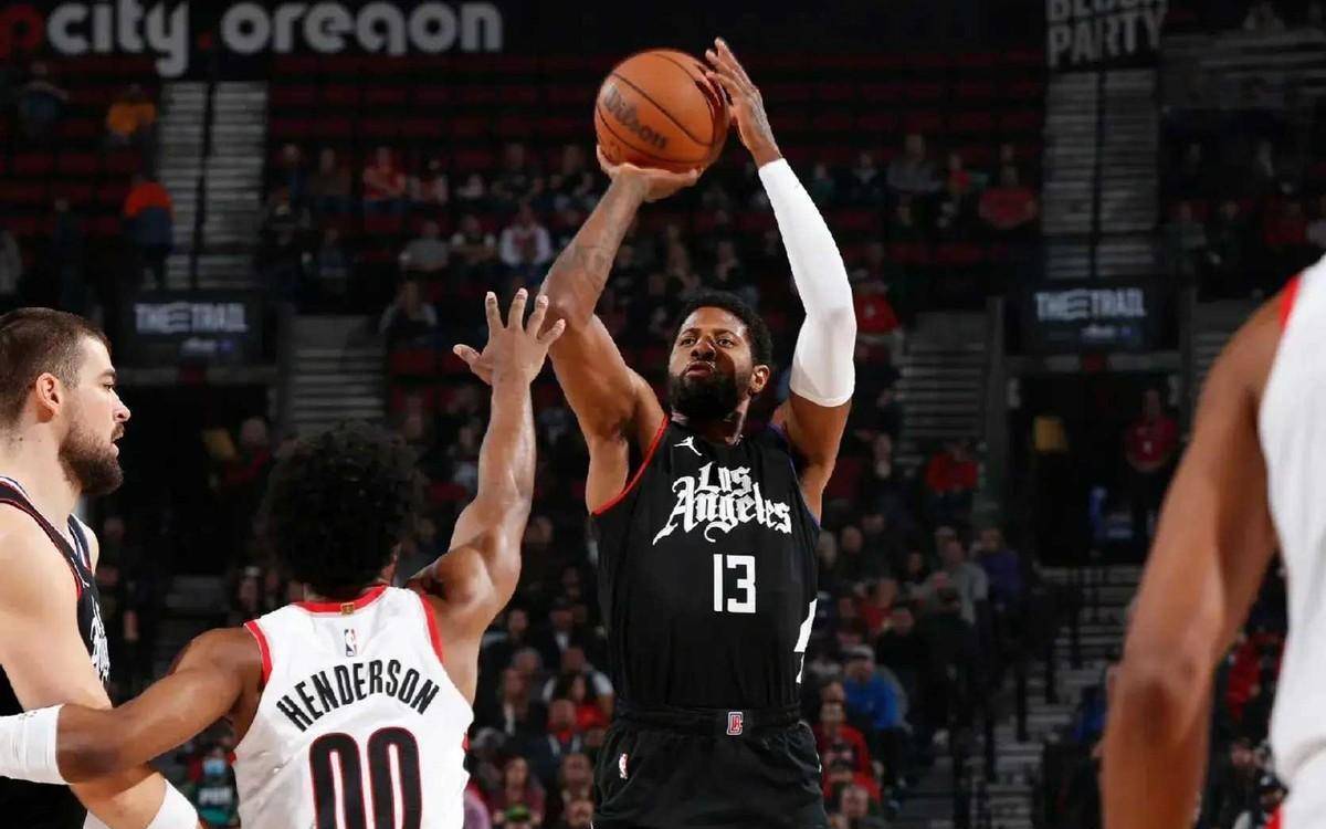 勇士关键时刻失误不断，球队憾负对手，目前日期客户更多.