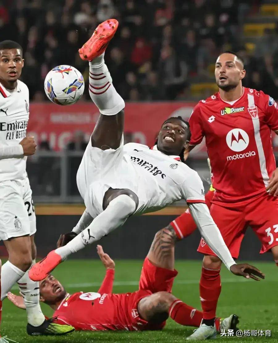 爱游戏AYX官方正版关于AC米兰窗口期临场应变，志在欧冠名次提升，球迷炸锅，球探报告显示潜力的信息